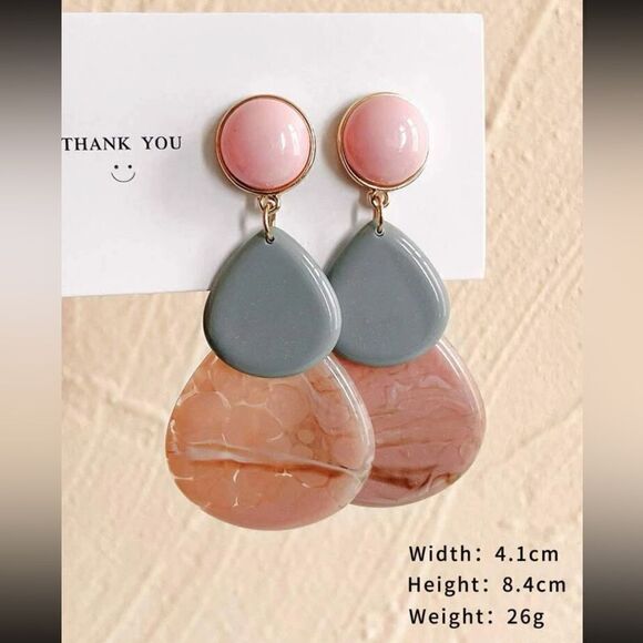 5/$25 PINK RESIN DANGLES - Picture 3 of 4